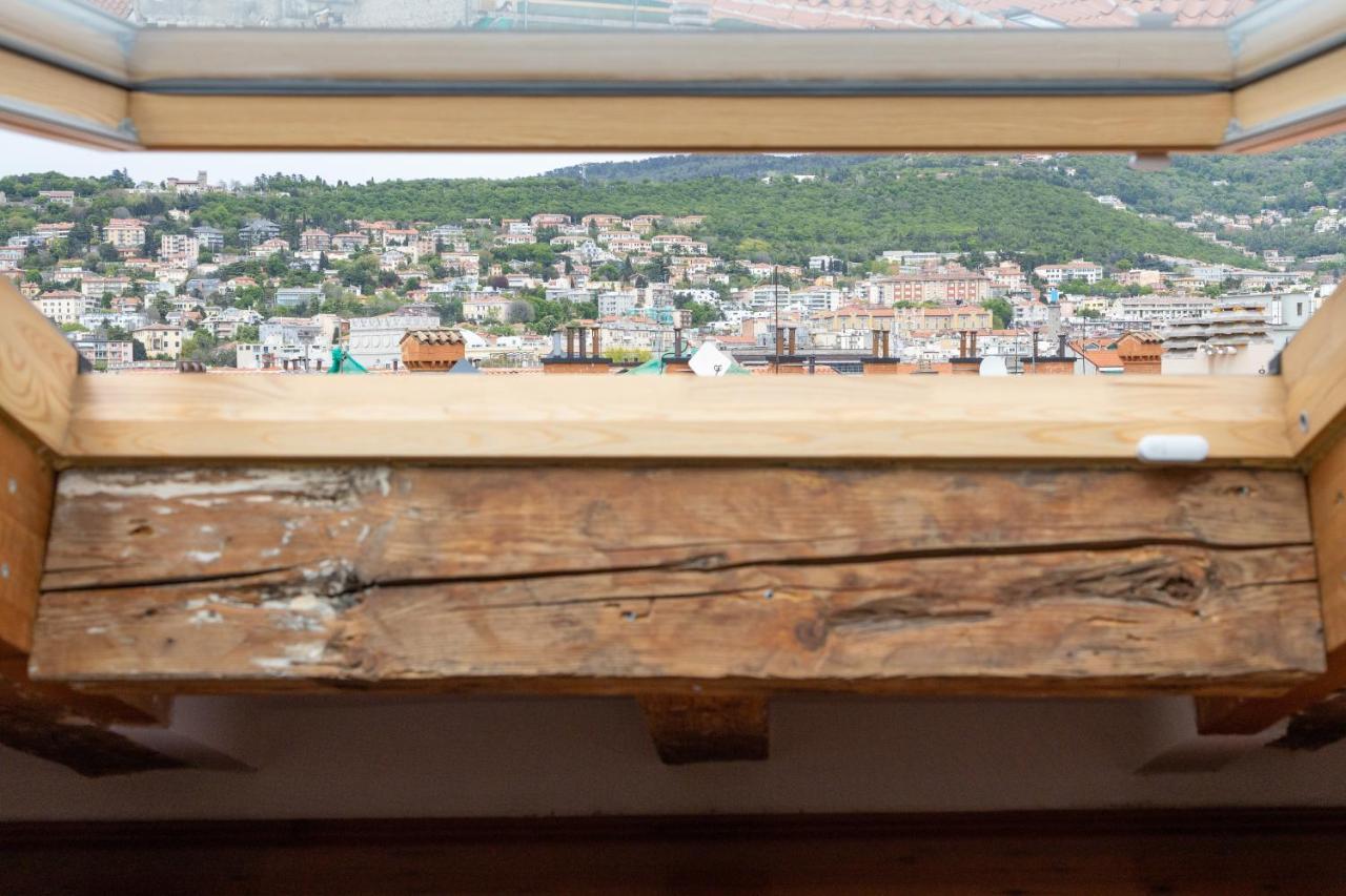 Svevo, Rustico Centrale Con Parcheggio A Τεργέστη Εξωτερικό φωτογραφία